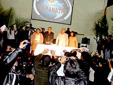 Pastores y líderes presentes en el homenaje